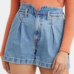 Levi's Women's High Waisted Mom denim Shorts Size 32 Photo 10