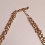 Forever 21 Beautiful flower necklace. Photo 2