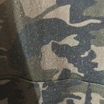 Camouflage sweatshirt size large. Green Photo 3