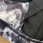 Lululemon  watercolor rose print sports bra size 8 Photo 1