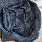 Athleta Mid-Rise Energy Power Up Space Dye Capri Crop Legging Activewear Pant, M Photo 8