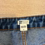 Billabong NWT  High Waisted Wide Leg Faded Medium Wash Jeans Size 24 Photo 1