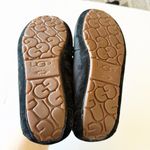 UGG  Women's Size 7 Dakota Suede Leather Slipper Black Slip On Moccasins Cozy EUC Photo 1