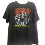 Kiss Size XL Soft T Photo 0