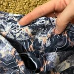 Cropped Jockey Leggings With a Blue and Salmon Pattern Photo 2