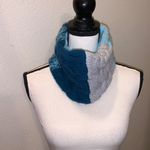 No Boundaries  Blue green Apollo knit fleece circle neck warmer scarf Photo 0