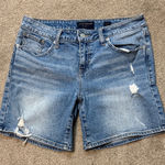 Lucky Brand  Light Wash Distressed The Roll Up Denim Shorts Size 6/28 Photo 0