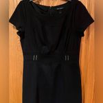 White House | Black Market Black Sheath Dress Cap Sleeves Silver Hardware Size 2 Photo 4