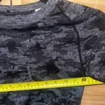 Gymshark Adapt Seamless Dry Long Sleeve Camo Crop Top shirt Small Black gray Photo 5