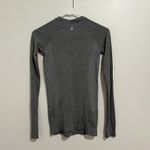 Sweaty Betty  Gray Long Sleeve Athletic Top Size XS Photo 3