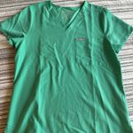 FIGS  Catarina Scrub Top One-Pocket Photo 0