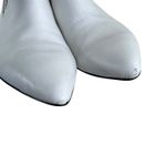 Bleecker and Bond Beatriz White Leather Pointed Toe Pull On Ankle Booties Size 7.5 Photo 2