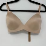 SKIMS NWT  Wireless Form Push-Up‎ Plunge Bra BR-WRL-1891Clay Size 40D Photo 4