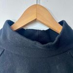 Forever 21 Y2K Women’s Crop Black Mock neck Sweatshirt raw hem Comfort Grunge M Photo 1