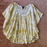 Bandolino Denim blouse PM petite yellow floral boho peasant top crochet trim Photo 0