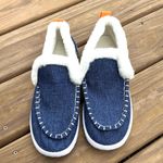 Cute warm comfy indoor outdoor slippers 🎈🎈 Blue Size 9.5 Photo 9