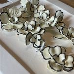 ZARA NWT New in Box CONTRAST FLOWER EARRINGS Black and Cream Photo 7