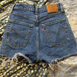 Levi's Levi’s ladies cutoff denim ribcage shorts button fly size 26 Photo 8