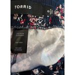 Torrid ‎ Sz 0 Plus Floral Crop Pants Blue Capri Boho Whimsy Sport Romantic Artsy Photo 3