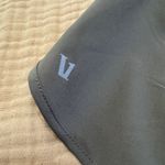 Vuori  Clementine Short 2.0 NWOT SzS Light Oregano Photo 4