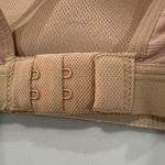 Victoria's Secret VSX Victoria’s Secret Sport NWT Knockout PushUp Sports Bra Womens 32C Nude Beige Photo 8