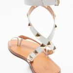 Schutz Courtney Studed Wrap Sandal White Gold Size 6B Photo 3