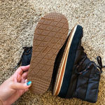 Teva black Ember Lace Up boots Photo 4