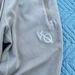 Vanquish Fitness Athletic Joggers Size Medium Photo 1