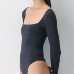 Aritzia  babaton square neck bodysuit size xs  Photo 0