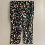 Roz & Ali Stunning Floral Print Plus Size Cropped Stretch Summer Pull On Pants Bottoms Photo 1