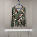 Buckle Daytrip Floral Lace Trim Top Photo 1