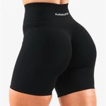 Alphalete  Amplify Shorts 6.5” Photo 1