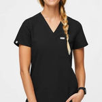 FIGS Scrub Top Photo 0