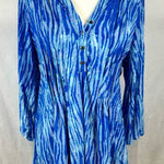 Coral Bay  blue pleated jacquard print cold shoulder top size large Photo 0