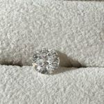 White moissanite 1.5 carat Photo 7