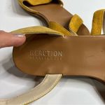 Kenneth Cole Reaction‎ yellow suede Jolly sandals size 6.5 Photo 4