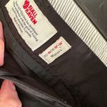 Fjall Raven Women’s Black Nikka Curve Outdoor Shorts Size 35 Photo 5