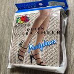 Fruit of the Loom Queen Ultra Sheer Taupe Pantyhose Size D (3X-4X) Photo 0