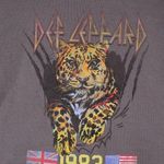 Altar'd State Def Leppard 1983 Cropped Crew Neck Sweatshirt Photo 2
