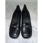 Women's Vintage Y2K Black Leather Kitten Heel Pumps Size 7 Photo 2
