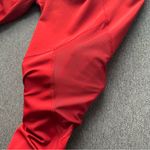 Athleta  Aura Sonar Capri Leggings Scorched Chilli Red Medium Photo 6