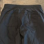 Athleta Black Trekkie Crop Pant Sz 10 Photo 5