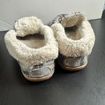 Minnetonka Grey Plaid Sherpa Lined Slippers Size 8 Photo 9