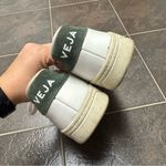 VEJA  Mens V-12 Lace Up Lowtop Sneakers Leather Shoes Cyprus Green EU 43 US 10 Photo 3