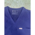 FIGS  Catarina One-Pocket Navy Scrub Top Size L Photo 1
