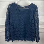 Acrobat Size L Photo 0