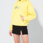 Local heroes need this yellow hoodie Photo 3