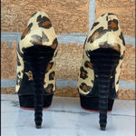 Charlotte Olympia Dolly Leopard Beige Gold
Black Figure Heel Platform Pump 37.5 Photo 4