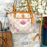 Coach F22226 Y2K Signature Payton Clover Tote (Tan/Signature/Multi) Photo 0