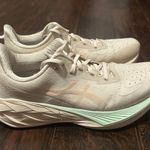 ASICS Sneakers Photo 0